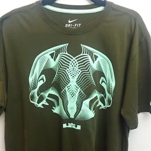 👑 Nike Lebron James Shirt